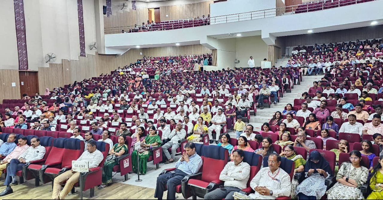 Felicitation Ceremony to Retired Staff of HKE Society.